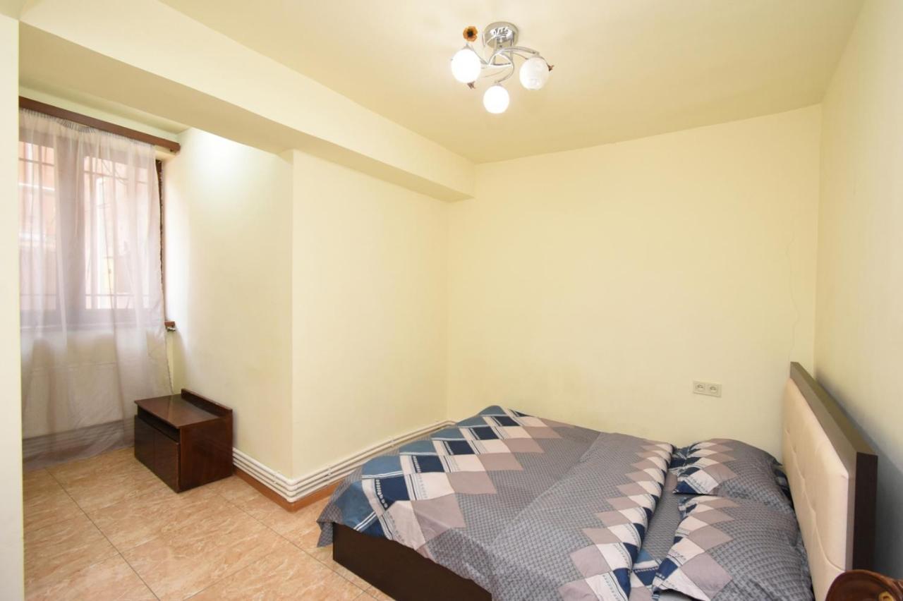 يريفان A&X Hostel And Tours المظهر الخارجي الصورة