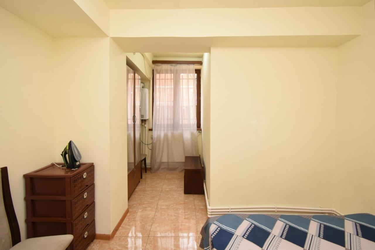 يريفان A&X Hostel And Tours المظهر الخارجي الصورة