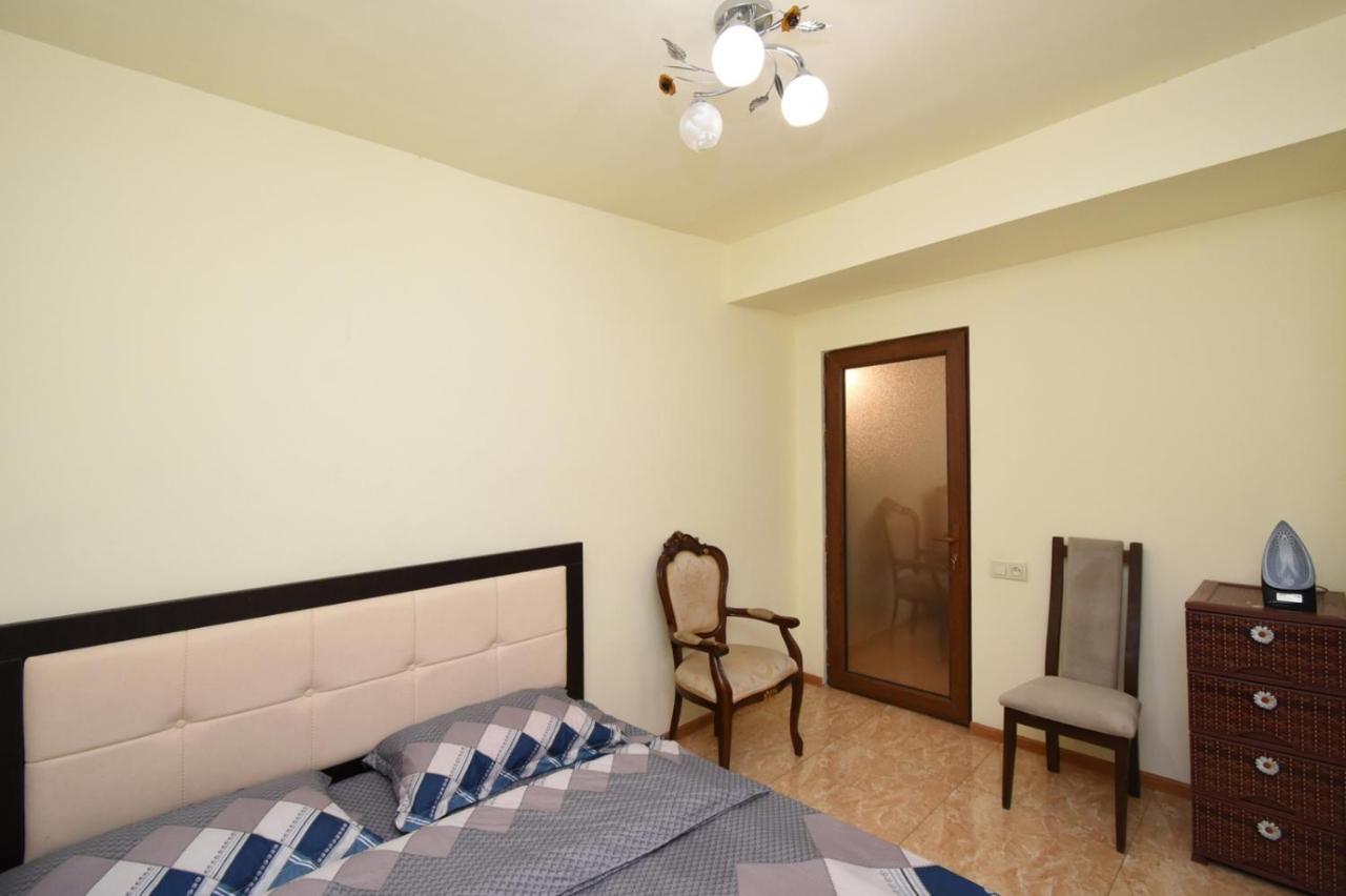 يريفان A&X Hostel And Tours المظهر الخارجي الصورة
